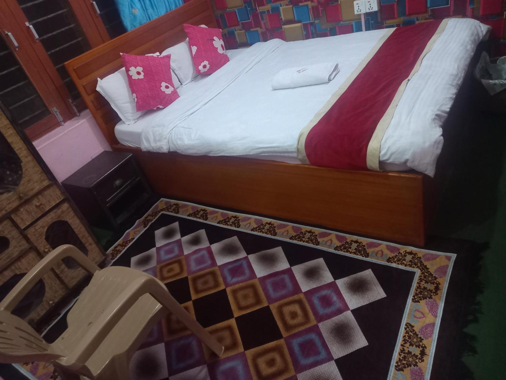 Galaxy Inn Guest House Pokhara Zimmer foto