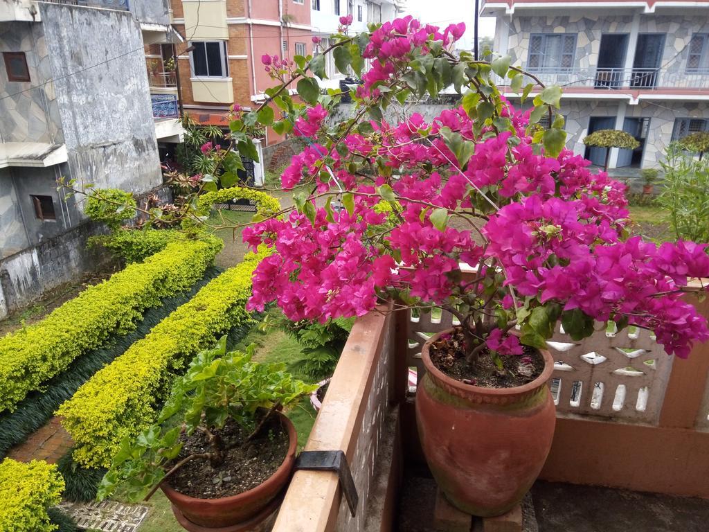 Galaxy Inn Guest House Pokhara Exterior foto