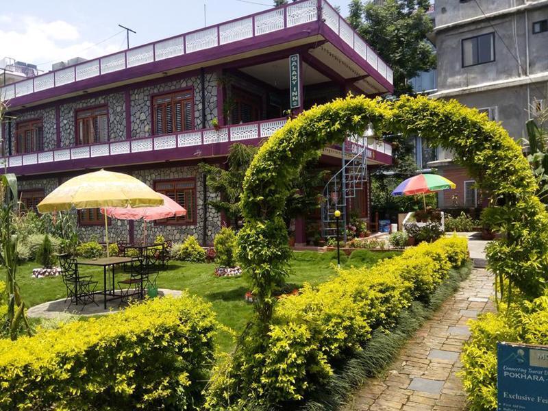 Galaxy Inn Guest House Pokhara Exterior foto