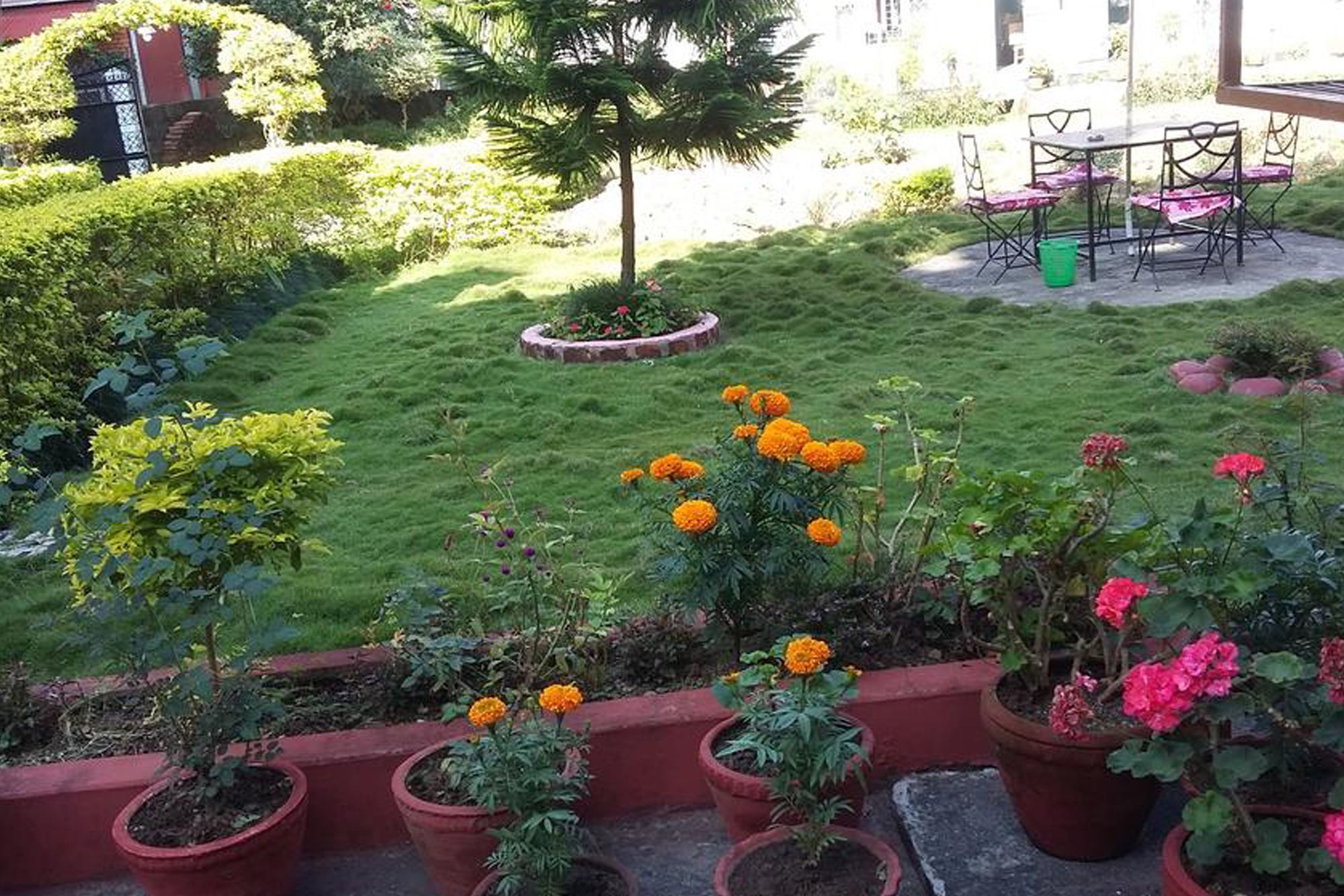 Galaxy Inn Guest House Pokhara Exterior foto